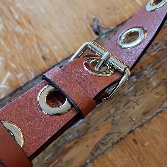 𝅺rebecca Minkoff Midnighter Top Handle Feed Crossbody bag in Brick - Picture 16 of 16